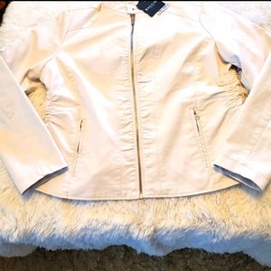 Baccini white faux leather jacket XL, NWT
